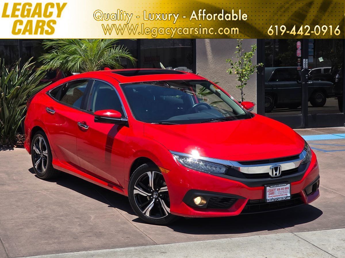 Used 2018 Honda Civic Touring image 1