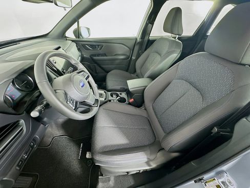 Used 2025 Subaru Forester Premium AWD/4WD image 13