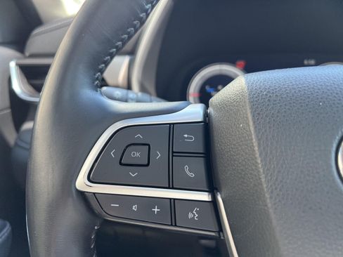 Used 2023 Toyota Highlander Limited AWD/4WD image 28
