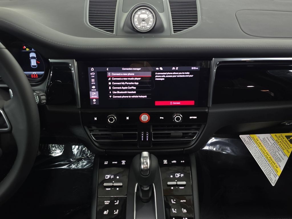 Certified 2026 Porsche Macan S AWD/4WD image 16