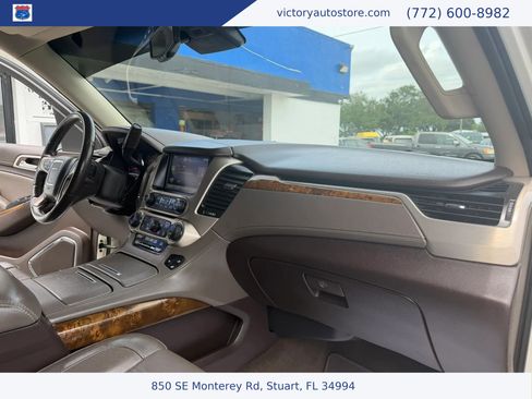 Used 2015 GMC Yukon Denali w/ Premium Package AWD/4WD image 4