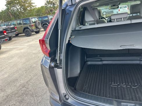 Used 2021 Honda CR-V Touring image 31