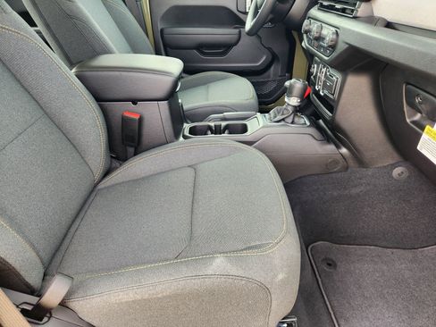 New 2026 Jeep Gladiator Sport AWD/4WD image 13