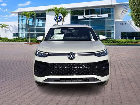New 2026 Volkswagen Tiguan SEL R-Line image 2