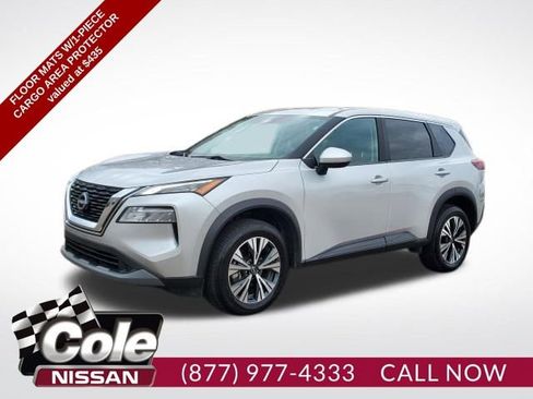 Used 2023 Nissan Rogue SV image 1