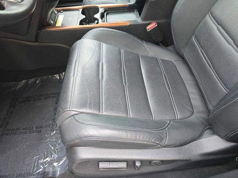Used 2021 Honda CR-V Touring image 16