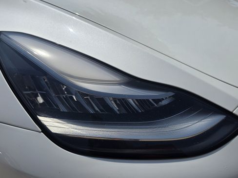 Used 2021 Tesla Model Y Long Range AWD/4WD image 12