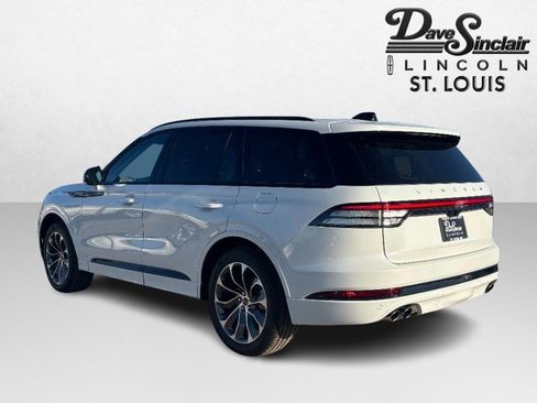 New 2026 Lincoln Aviator AWD image 7