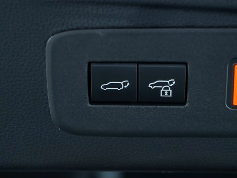Used 2024 Lexus GX 550 w/ Accessory Package (Z1) AWD/4WD image 34