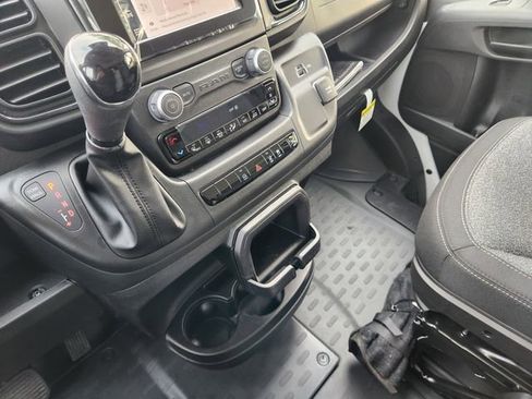 Used 2025 RAM ProMaster 2500 w/ Safety Group FWD image 23