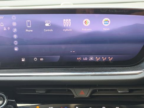 Used 2024 Buick Envision Preferred AWD/4WD image 11