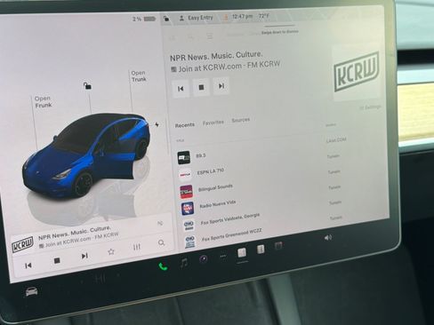 Used 2022 Tesla Model Y Performance AWD/4WD image 17