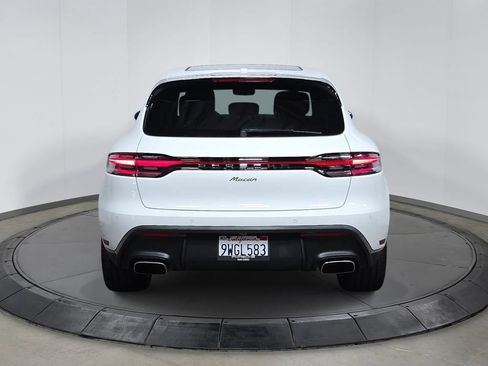 Certified 2026 Porsche Macan AWD/4WD image 6