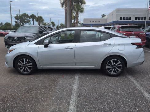 Used 2024 Nissan Versa SV FWD image 5