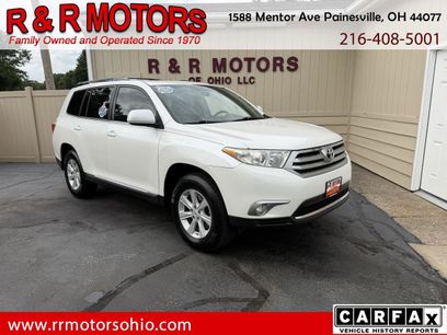Used 2011 Toyota Highlander SE w/ Tow Pkg