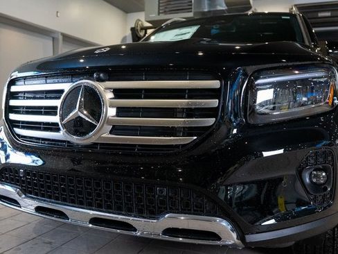 New 2026 Mercedes-Benz GLB 250 4MATIC image 8