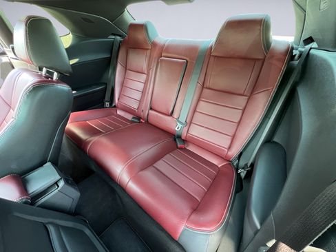 Used 2013 Dodge Challenger SXT RWD image 13