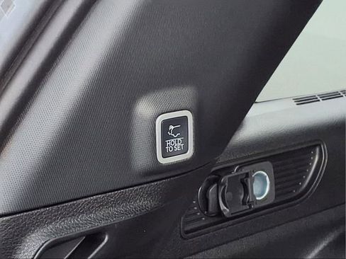 New 2025 Jeep Grand Cherokee Limited image 16