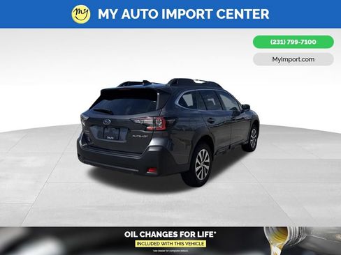 Used 2025 Subaru Outback Premium AWD/4WD image 7
