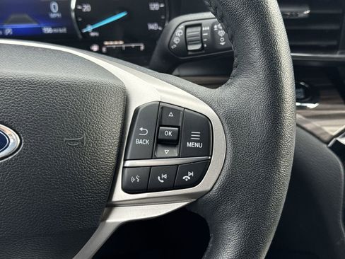 Used 2024 Ford Explorer Limited image 20