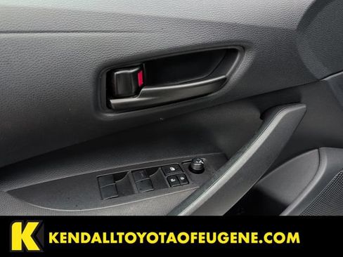 Used 2025 Toyota Corolla LE FWD image 16