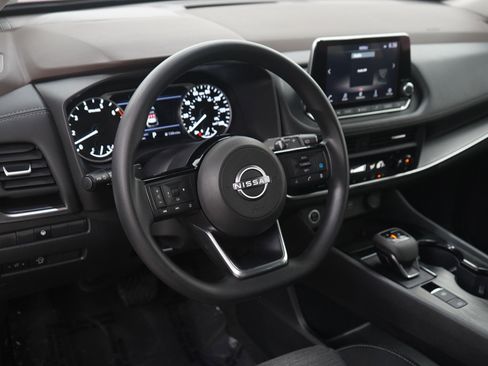Used 2023 Nissan Rogue SV AWD/4WD image 20