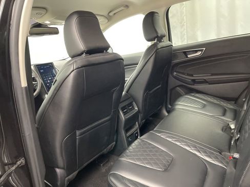 Used 2024 Ford Edge Titanium image 25