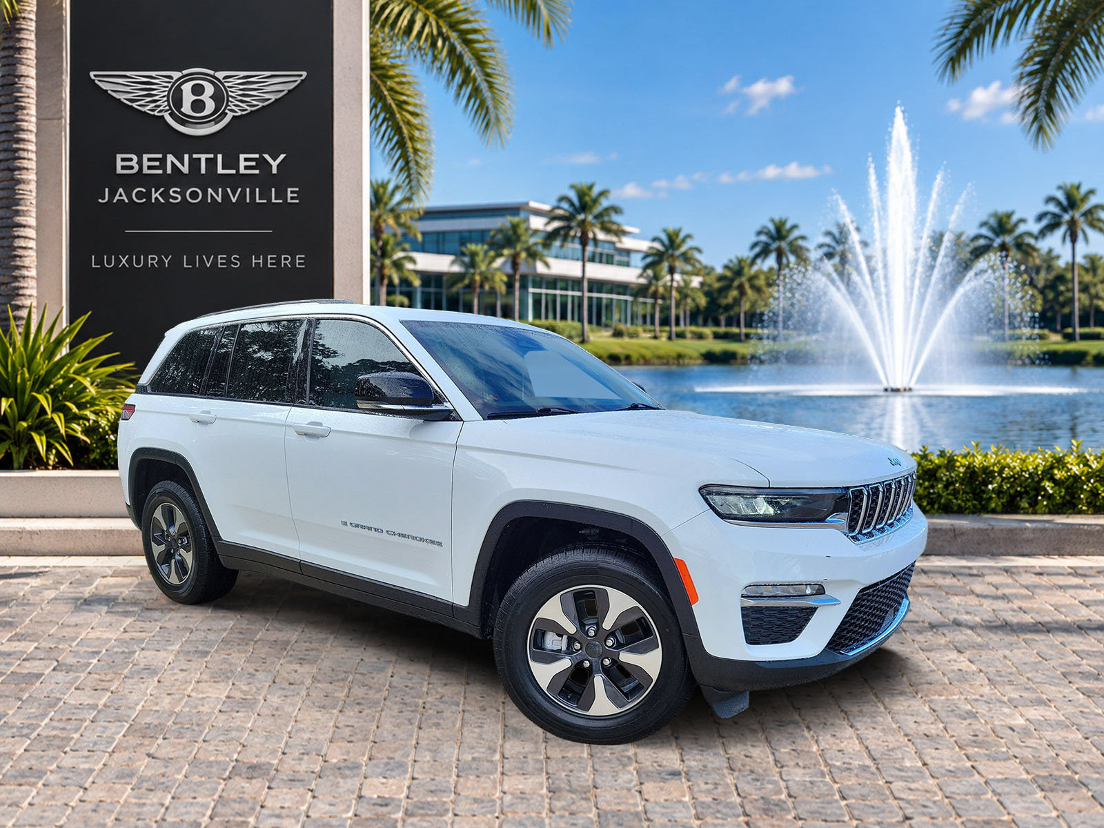 Used 2023 Jeep Grand Cherokee 4WD 4xe 360° Tour