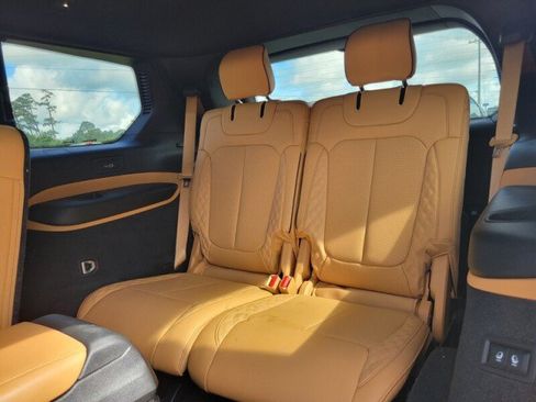 Used 2025 Jeep Grand Cherokee L Summit AWD/4WD image 24