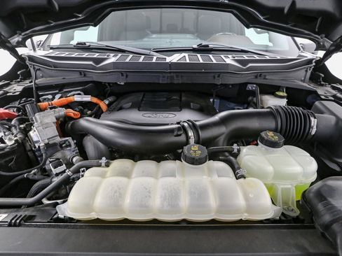 Used 2021 Ford F150 Lariat w/ Max Trailer Tow Package image 15