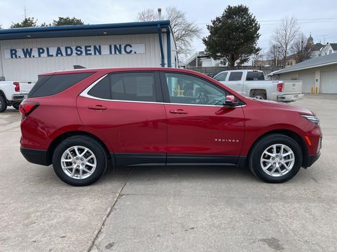 Used 2024 Chevrolet Equinox LT image 17