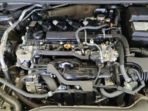 Used 2025 Toyota Corolla LE image 30