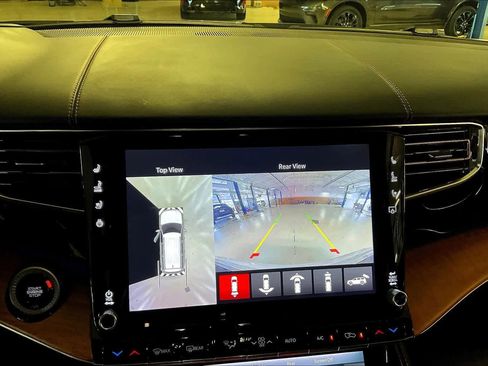 Used 2024 Jeep Grand Wagoneer Series III w/ Rear Seat Video Group 1 image 27