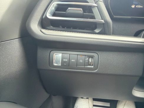Used 2026 Chevrolet Traverse LT AWD/4WD image 21