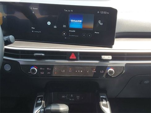 Used 2024 Kia Sorento S image 24