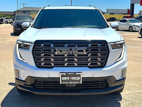 Used 2026 GMC Acadia Denali Ultimate FWD image 11