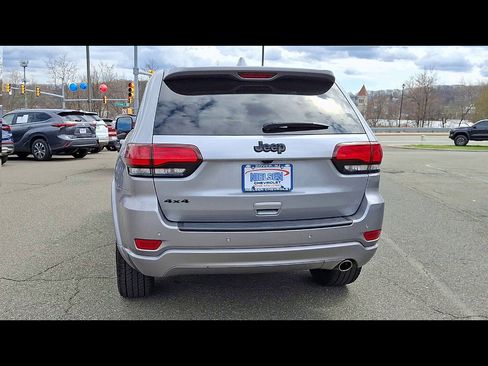 Used 2019 Jeep Grand Cherokee Altitude image 7