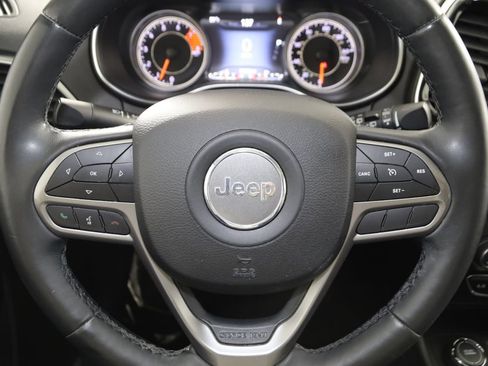 Used 2019 Jeep Cherokee Limited AWD/4WD image 36