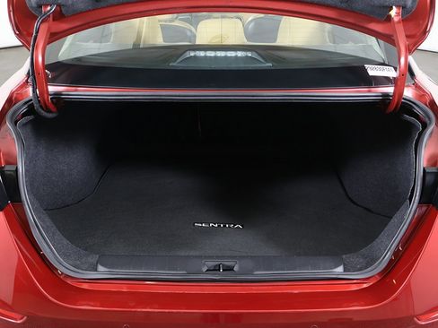 Used 2021 Nissan Sentra SV w/ SV Premium Package image 19