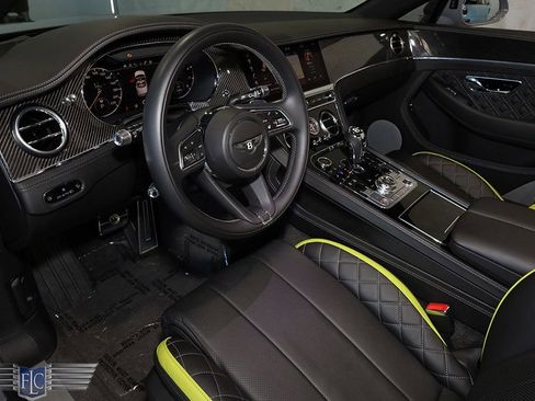 Used 2021 Bentley Continental GT image 28