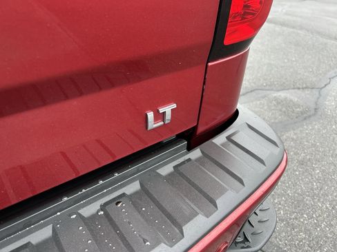 Used 2018 Chevrolet Silverado 1500 LT w/ All Star Edition image 12