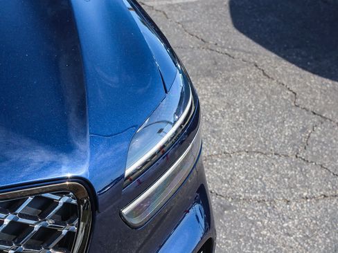 Used 2023 Genesis GV70 3.5T Sport w/ Sport Prestige Package image 10