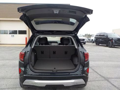 New 2026 GMC Terrain Denali w/ LPO, Black Badging Package AWD/4WD image 27