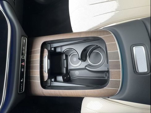 Used 2026 Mercedes-Benz E 350 Sedan image 40