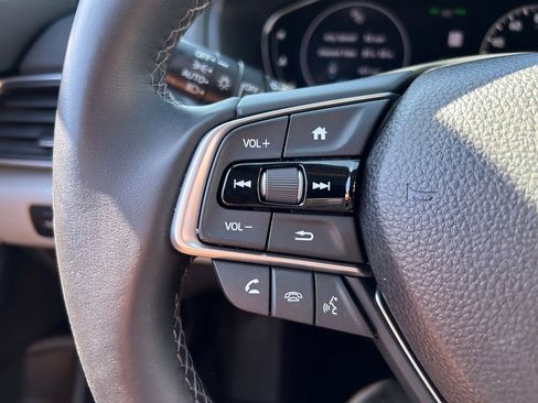 Used 2018 Honda Accord EX-L image 18