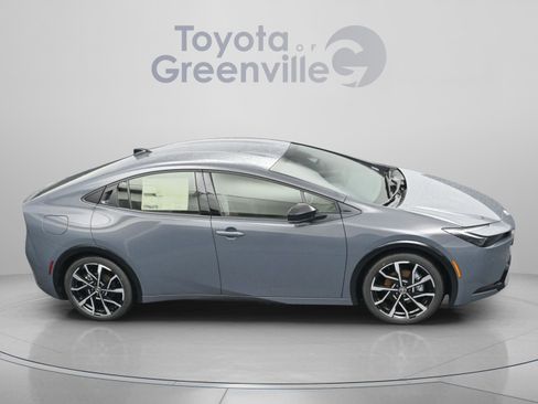 New 2026 Toyota Prius Plug-In Hybrid FWD image 17