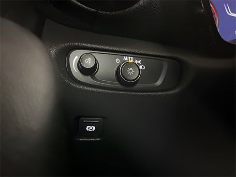 Used 2020 Chevrolet Blazer RS image 22