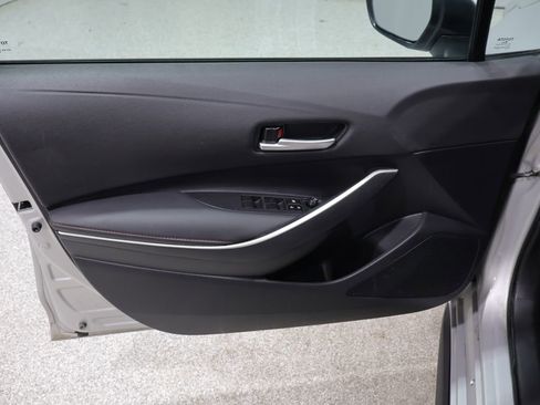 Used 2025 Toyota Corolla SE FWD image 12