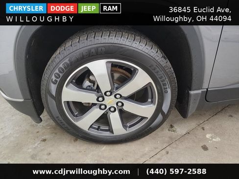 Used 2019 Chevrolet Traverse LT w/ LT Premium Package AWD/4WD image 46
