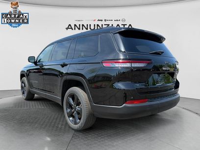 Certified 2022 Jeep Grand Cherokee L Limited w/ Black Appearance Package
